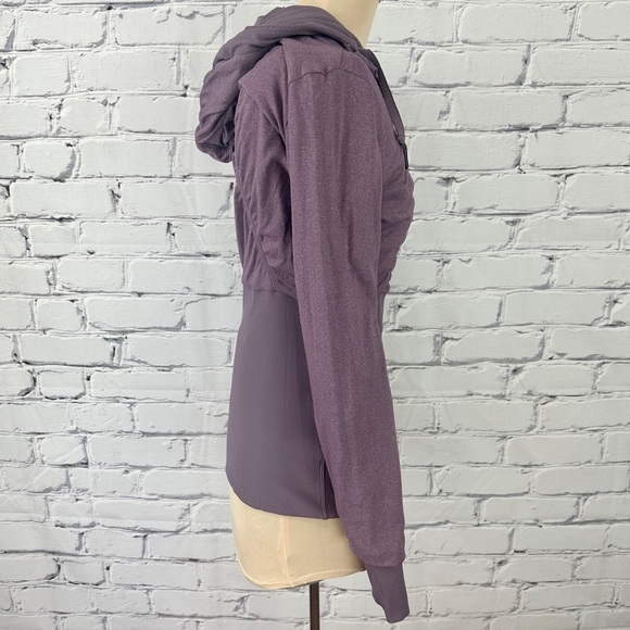 Lululemon Dance Studio Jacket III Women 8 Purple Fog Reversible Yoga Gym Workout - Picture 3 of 16